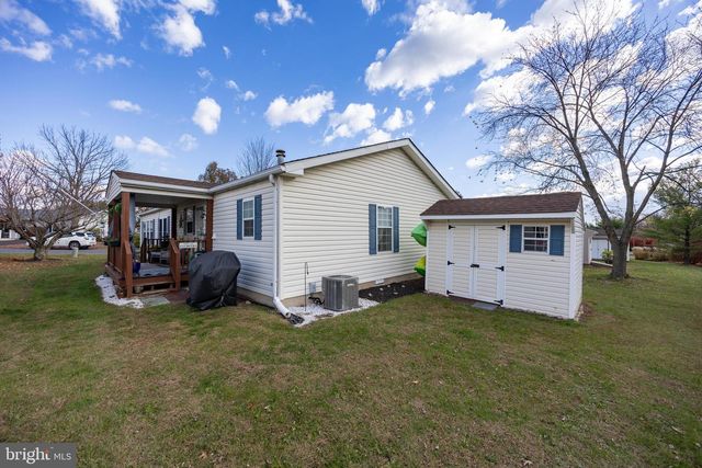 107 CARVER LN, Royersford, PA 19468