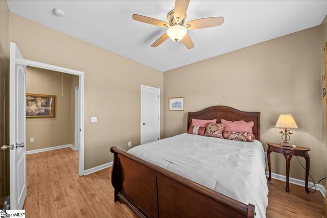 408 Bridgewood Court, Boiling Springs, SC 29316