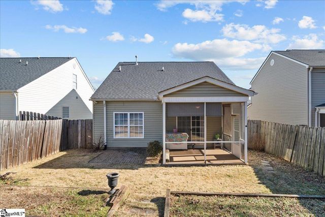 408 Bridgewood Court, Boiling Springs, SC 29316