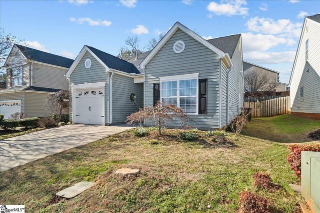 408 Bridgewood Court, Boiling Springs, SC 29316