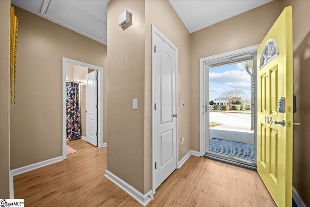 408 Bridgewood Court, Boiling Springs, SC 29316