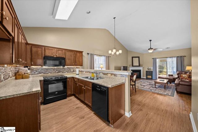 408 Bridgewood Court, Boiling Springs, SC 29316