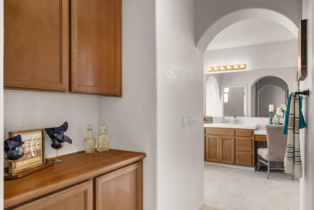 16152 Adobe Way, Lathrop, CA 95330