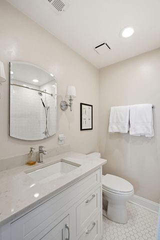 214 Calhoun Street 5, Charleston, SC 29401