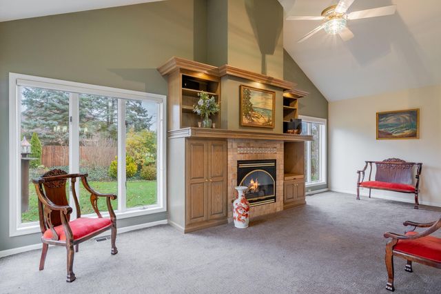 3804 Pheasant Walk Drive, Valparaiso, IN 46383