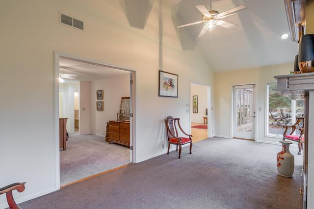 3804 Pheasant Walk Drive, Valparaiso, IN 46383