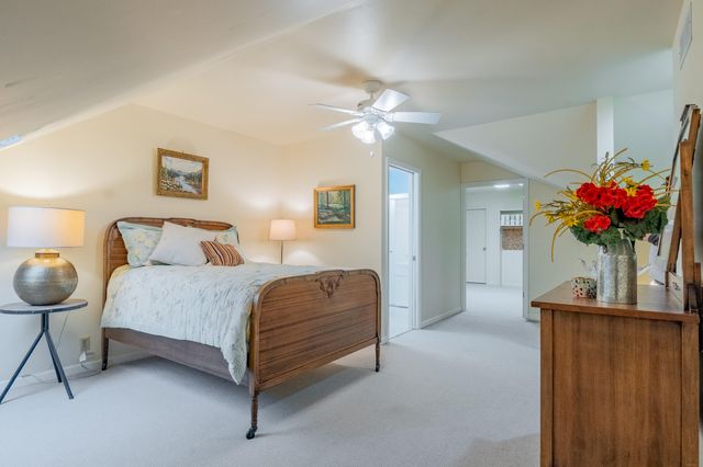 3804 Pheasant Walk Drive, Valparaiso, IN 46383