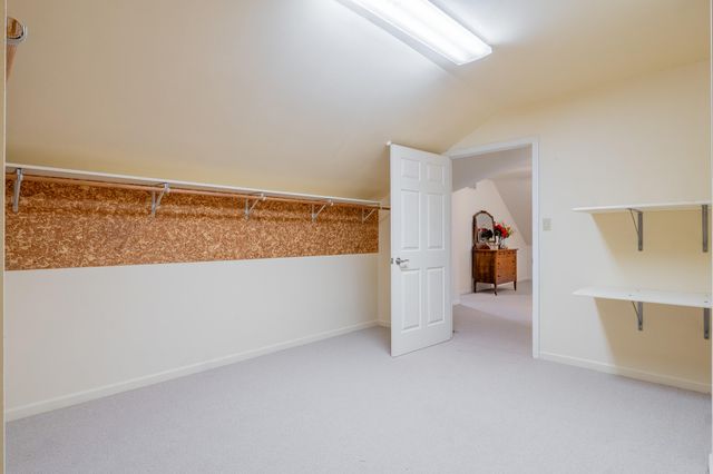 3804 Pheasant Walk Drive, Valparaiso, IN 46383