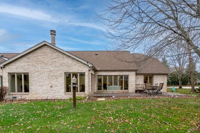 3804 Pheasant Walk Drive, Valparaiso, IN 46383