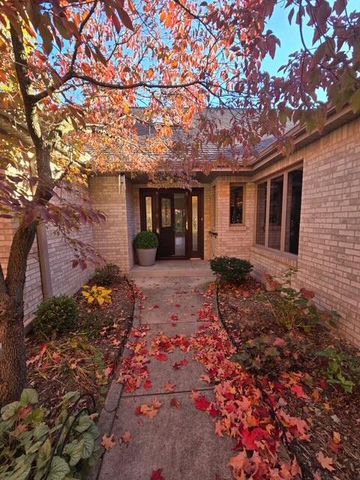 3804 Pheasant Walk Drive, Valparaiso, IN 46383