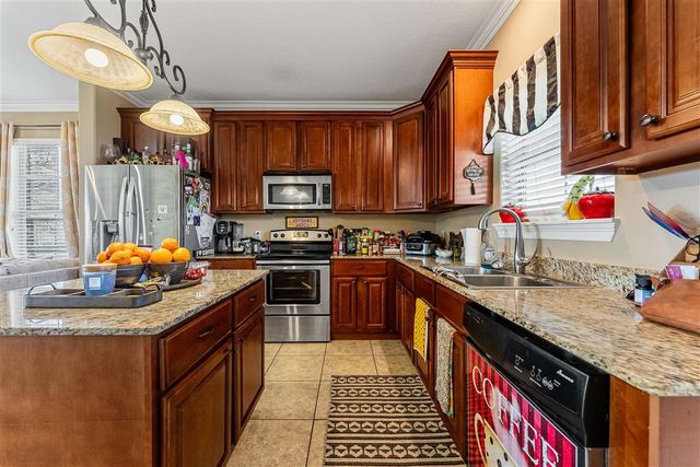 5017 S PRIEN LAKE RD 3, Lake Charles, LA 70605