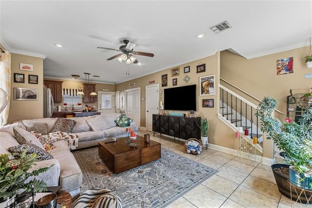 5017 S PRIEN LAKE RD 3, Lake Charles, LA 70605