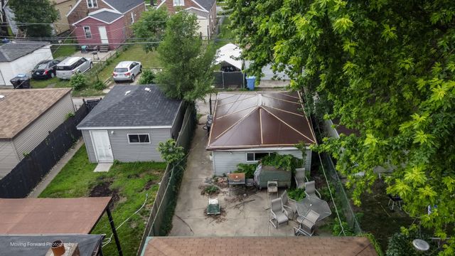 10240 S Torrence Avenue, Chicago, IL 60617