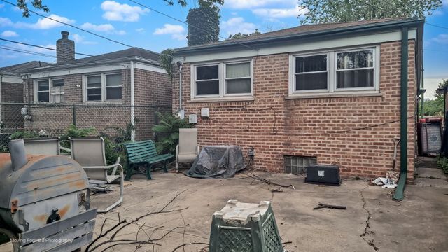 10240 S Torrence Avenue, Chicago, IL 60617