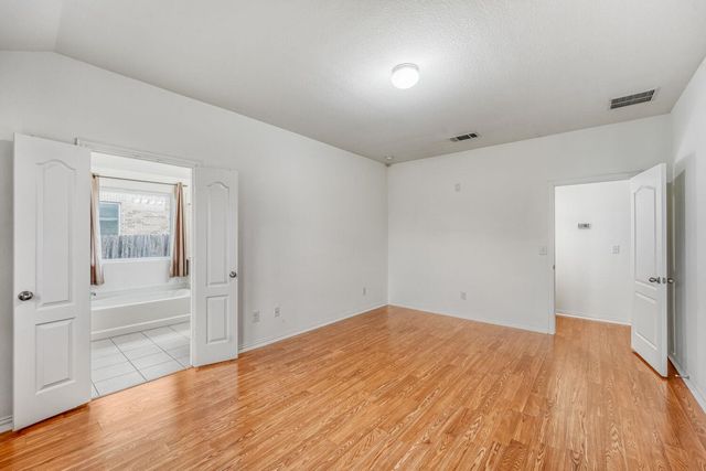 1007 Papaya CV, Hutto, TX 78634