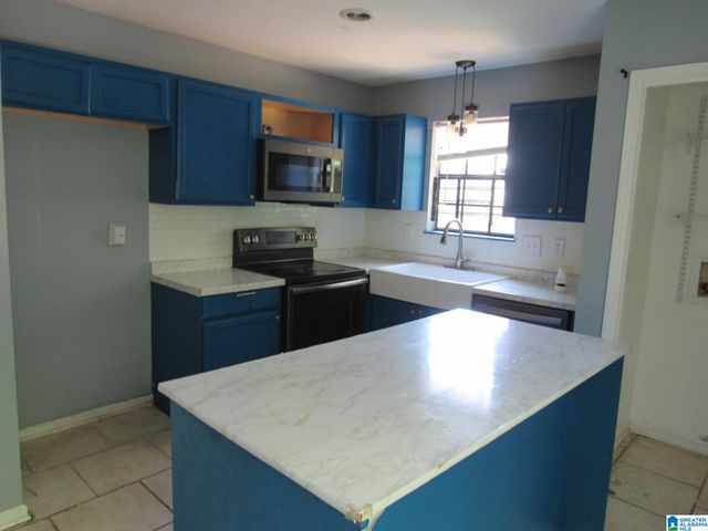 428 OLD FARM DRIVE, Birmingham, AL 35215