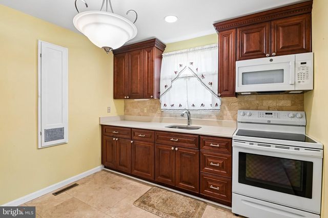 7807 HARBOR DR, Orchard Beach, MD 21226