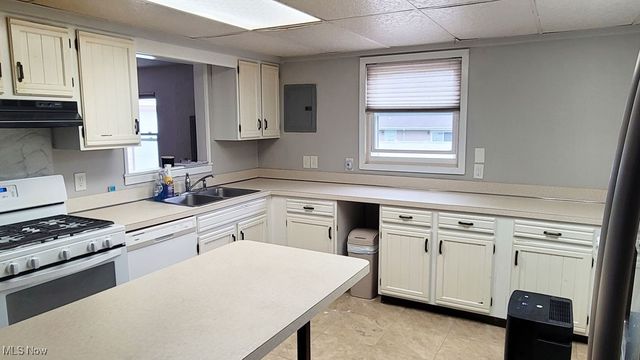 13031 Dorothy Drive, Chesterland, OH 44026