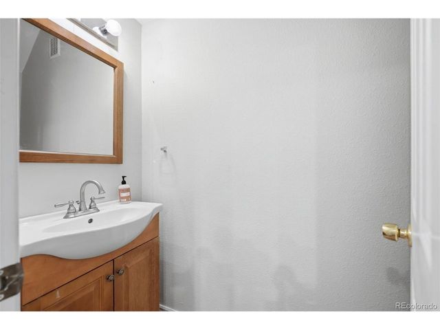 12474 E Tennessee Cir, Aurora, CO 80012