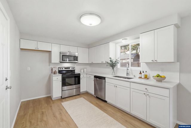 5663 Sugar Plum Av SE, Salem, OR 97306