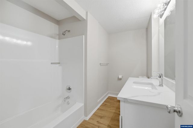 5663 Sugar Plum Av SE, Salem, OR 97306