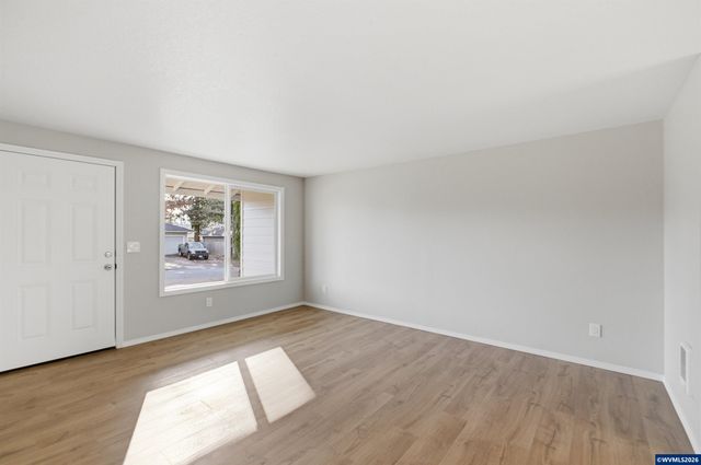 5663 Sugar Plum Av SE, Salem, OR 97306