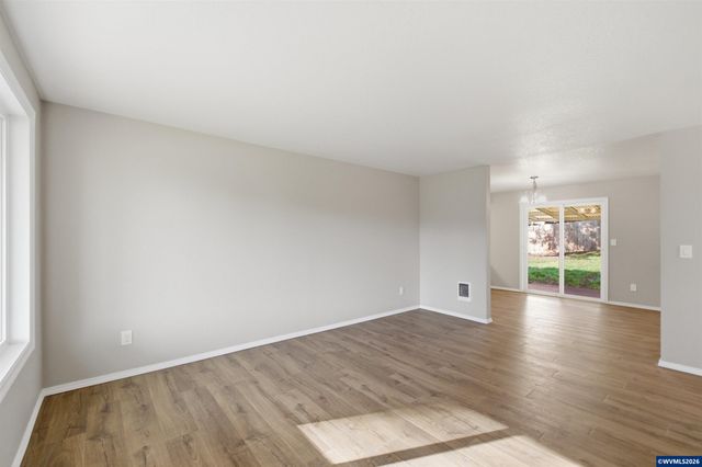 5663 Sugar Plum Av SE, Salem, OR 97306