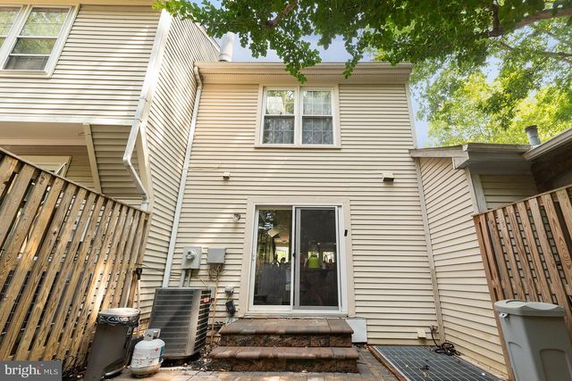 15076 MAPLE GLEN CT, Dumfries, VA 22025