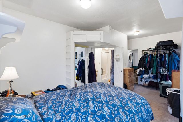 902 N Ella AVE, Sandpoint, ID 83864