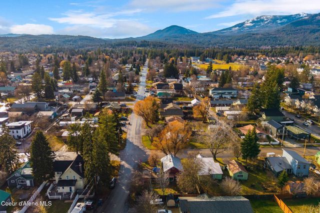 902 N Ella AVE, Sandpoint, ID 83864