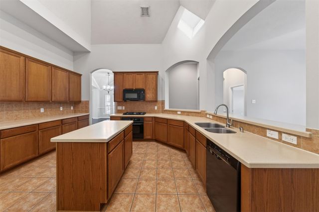 7442 Parkcross Place, Cypress, TX 77433