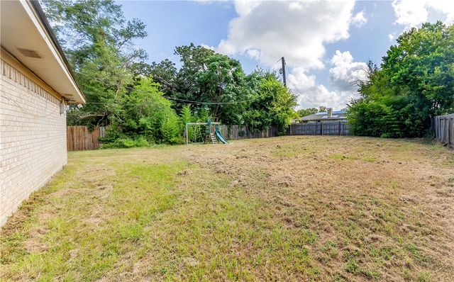 3021 Jennifer Drive, College Station, TX 77845