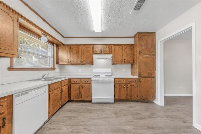 3021 Jennifer Drive, College Station, TX 77845