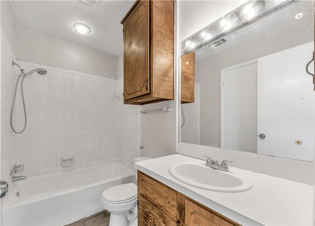 3021 Jennifer Drive, College Station, TX 77845