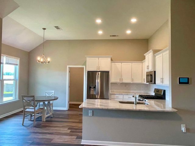 120 OAKLAND RIDGE CV, Oakland, TN 38060
