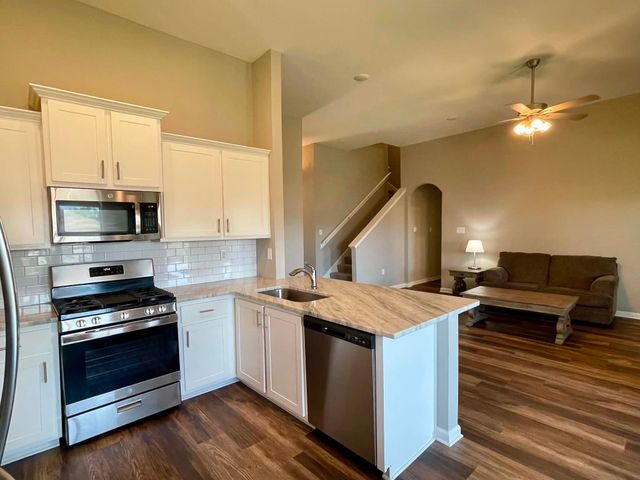 120 OAKLAND RIDGE CV, Oakland, TN 38060