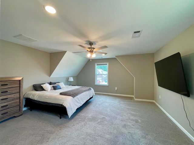 120 OAKLAND RIDGE CV, Oakland, TN 38060