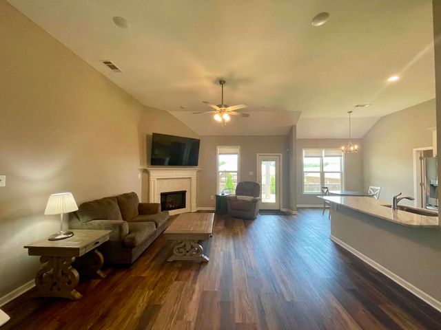 120 OAKLAND RIDGE CV, Oakland, TN 38060