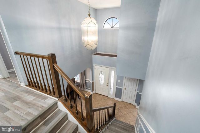 3 COUNTRY LN, Hamilton, NJ 08690