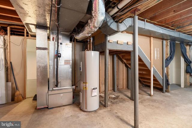 3 COUNTRY LN, Hamilton, NJ 08690