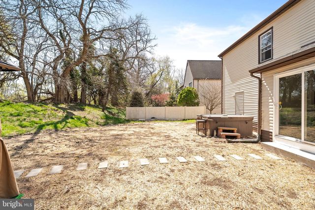 3 COUNTRY LN, Hamilton, NJ 08690