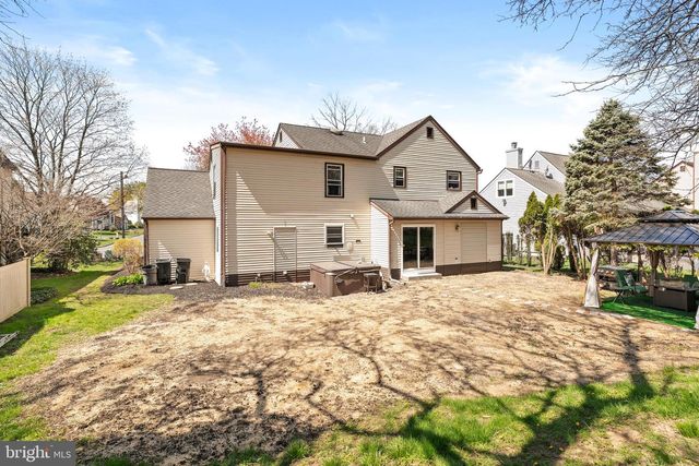 3 COUNTRY LN, Hamilton, NJ 08690