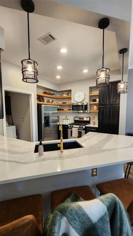 300 San Gabriel Village BLVD 411, Georgetown, TX 78626