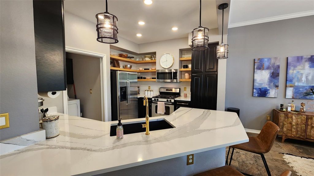 300 San Gabriel Village BLVD 411, Georgetown, TX 78626