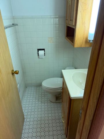 8325 S Karlov Avenue, Chicago, IL 60652