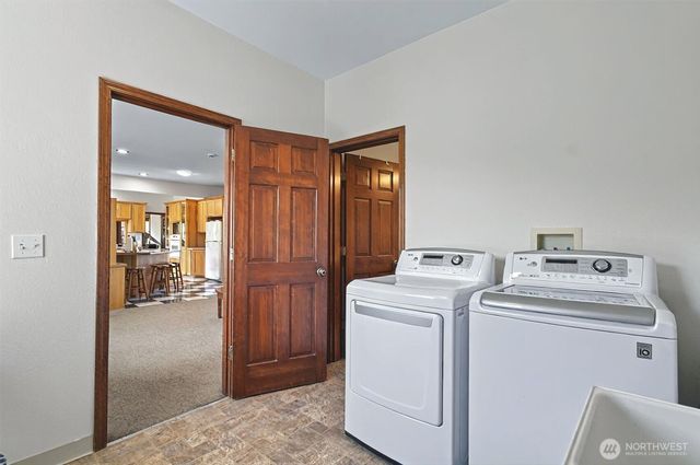 1710 W State Route 4, Skamokawa, WA 98647