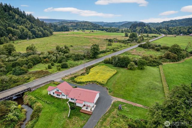 1710 W State Route 4, Skamokawa, WA 98647