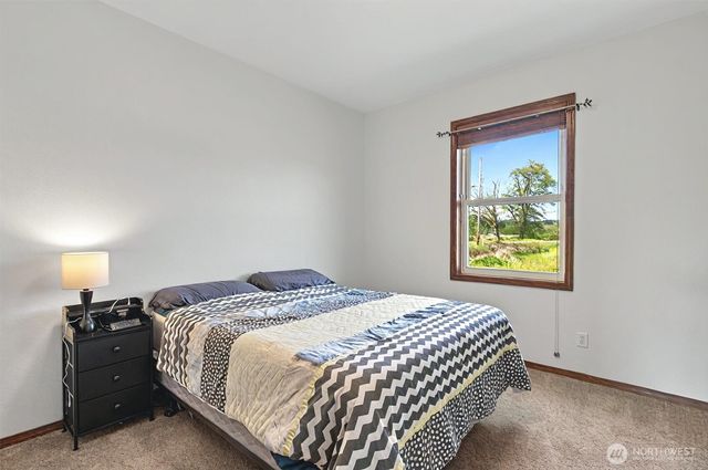 1710 W State Route 4, Skamokawa, WA 98647