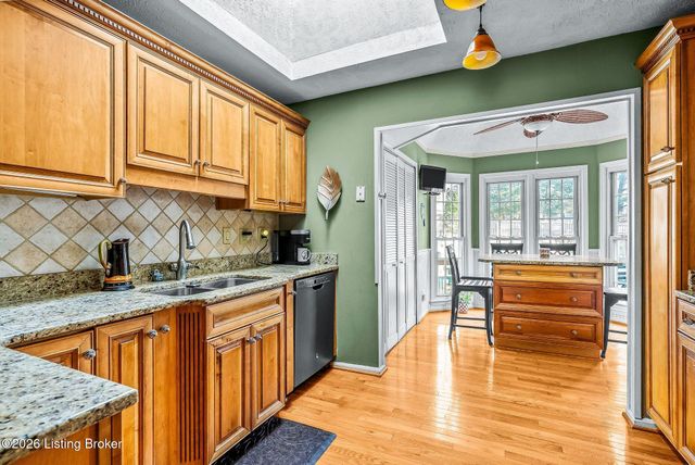 5206 Arrowshire Dr, La Grange, KY 40031