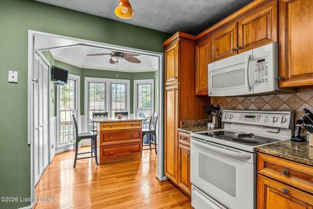 5206 Arrowshire Dr, La Grange, KY 40031